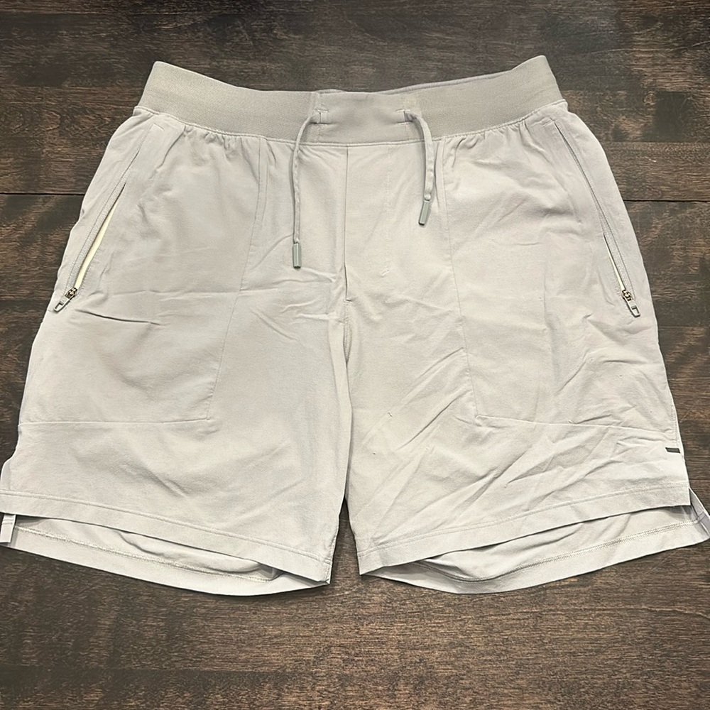 Lululemon license to train short, 7” inch inseam, rhino grey, linerless
